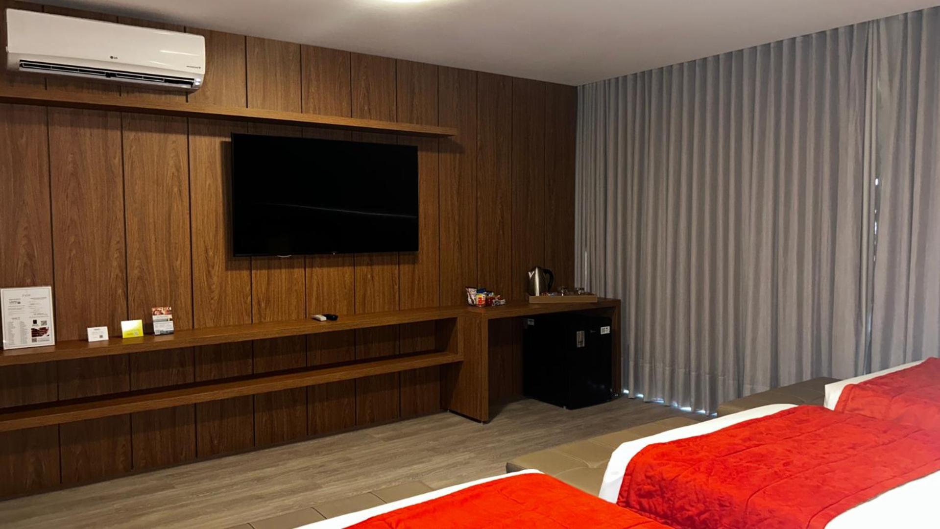 巴西利亚尊玉蓝树酒店 Candangolandia 外观 照片 A room at the hotel